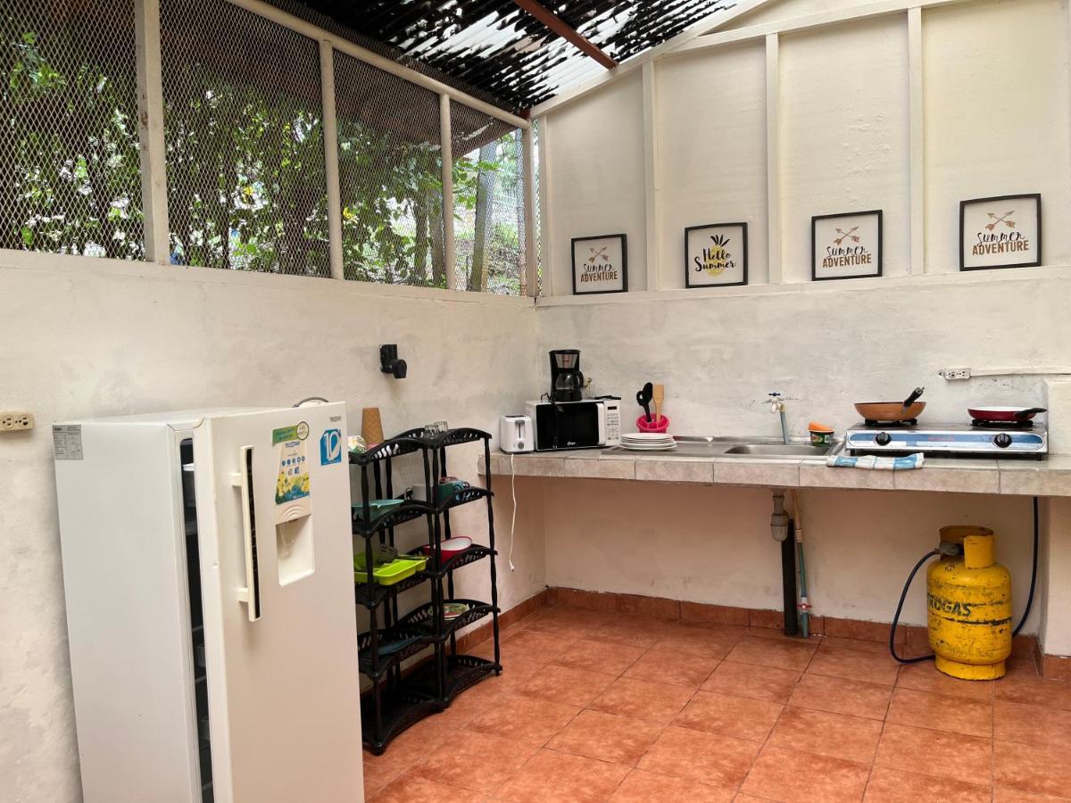 La Jungla Bed & Breakfast Puerto Carrillo Exterior photo