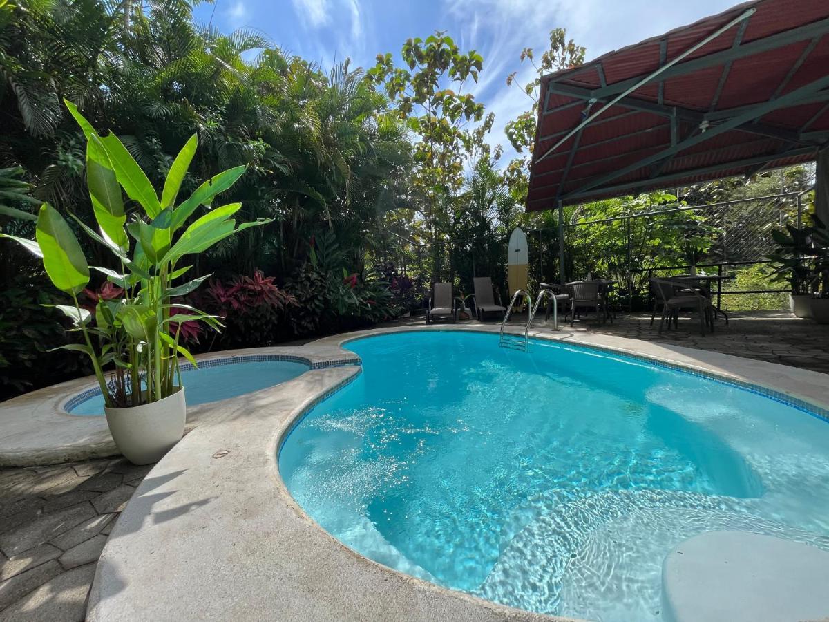 La Jungla Bed & Breakfast Puerto Carrillo Exterior photo