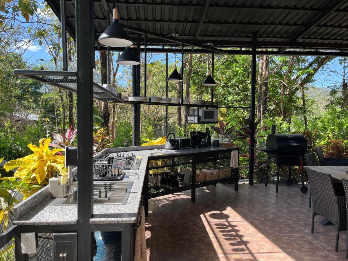 La Jungla Bed & Breakfast Puerto Carrillo Exterior photo