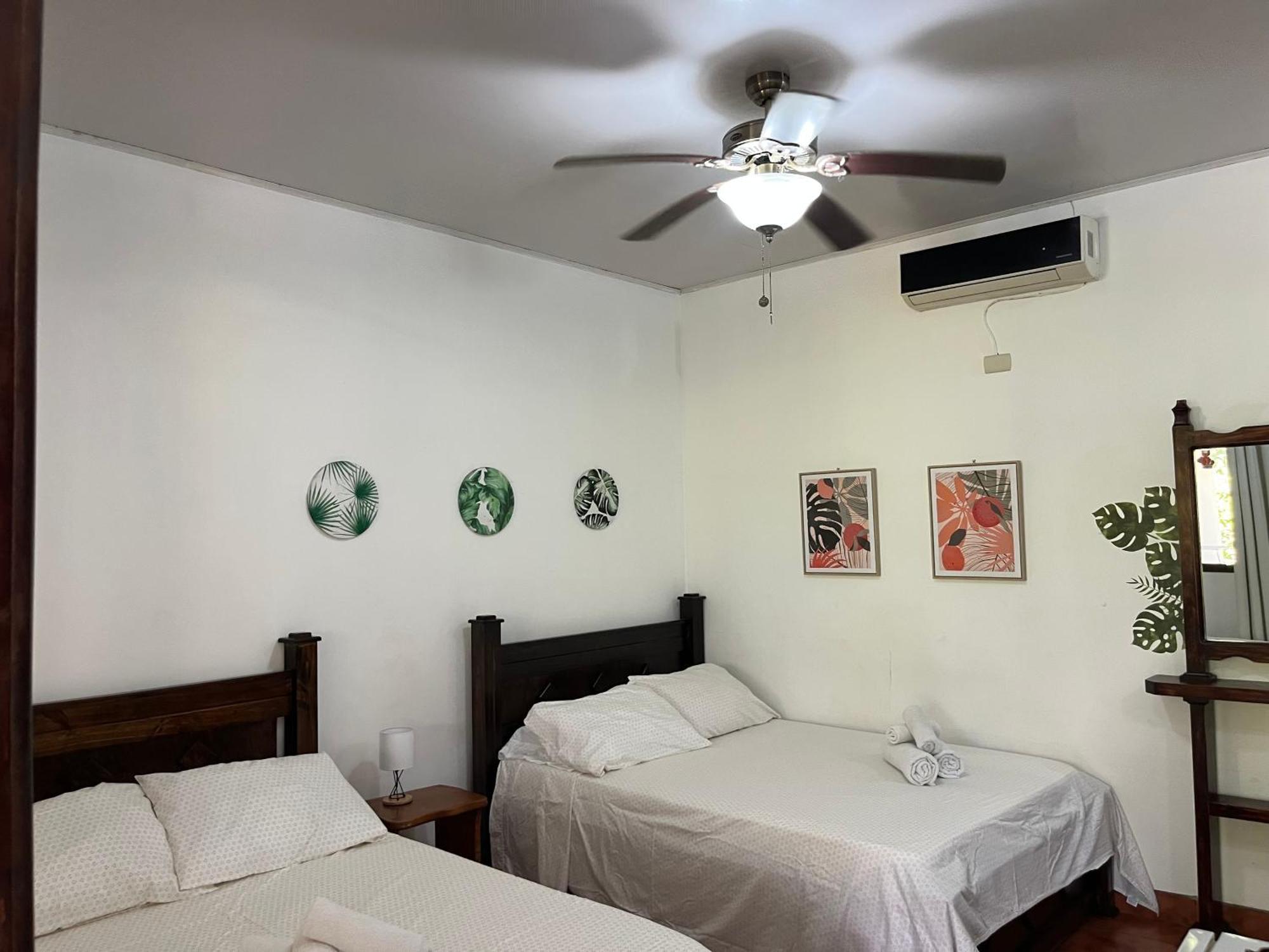 La Jungla Bed & Breakfast Puerto Carrillo Exterior photo